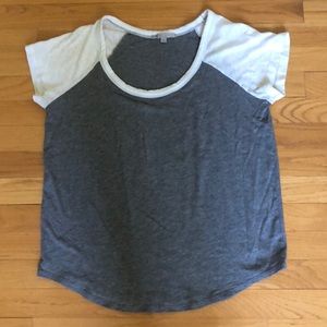 Short sleeve tee shirt